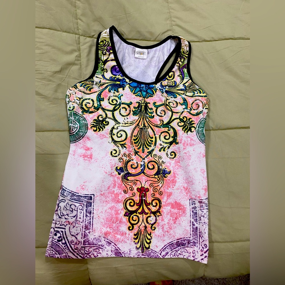 So Sporty tank top with built in bra.